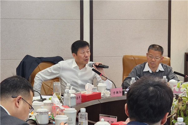 1724318111130174.jpg 方总.jpg