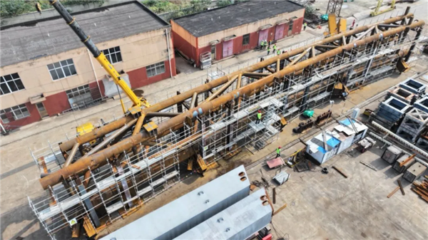 1752133802110490.png 沙特阿美体育场最后一车构件发运.png