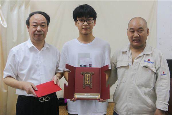 1629687200613453.jpg IMG_2075.jpg