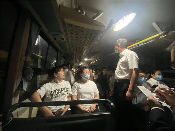 1653620916130760.jpg 发车.jpg