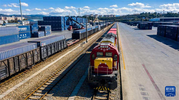 ������·���ʻ����г�����������������������վ�����˻���Ƭ�����»������ ���� ��.jpg